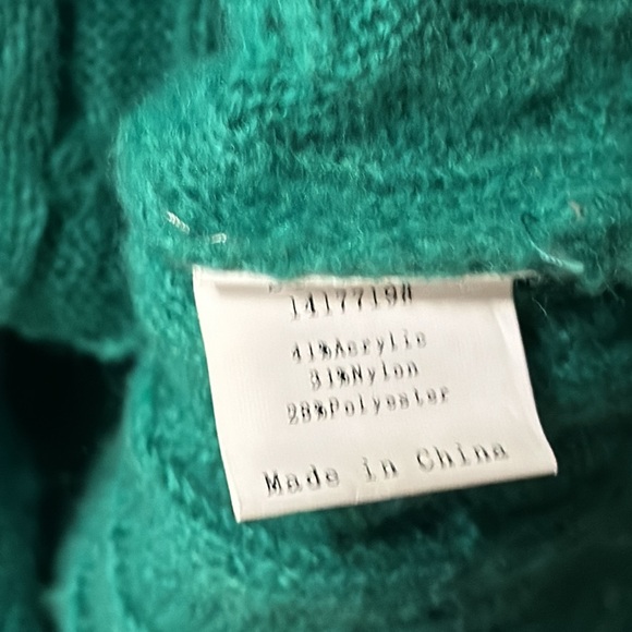 StyleWe XL Green Cable Knit Sweater - Picture 5 of 5